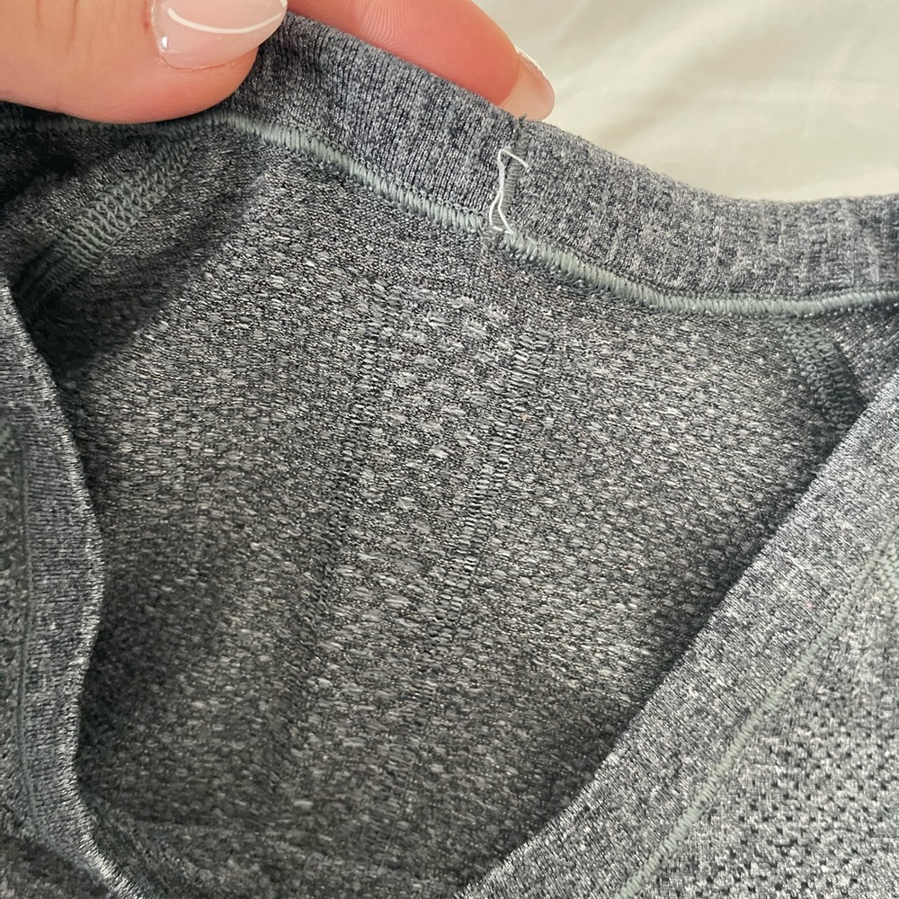 Lululemon Long Sleeve Shirt - Picture 3 of 5